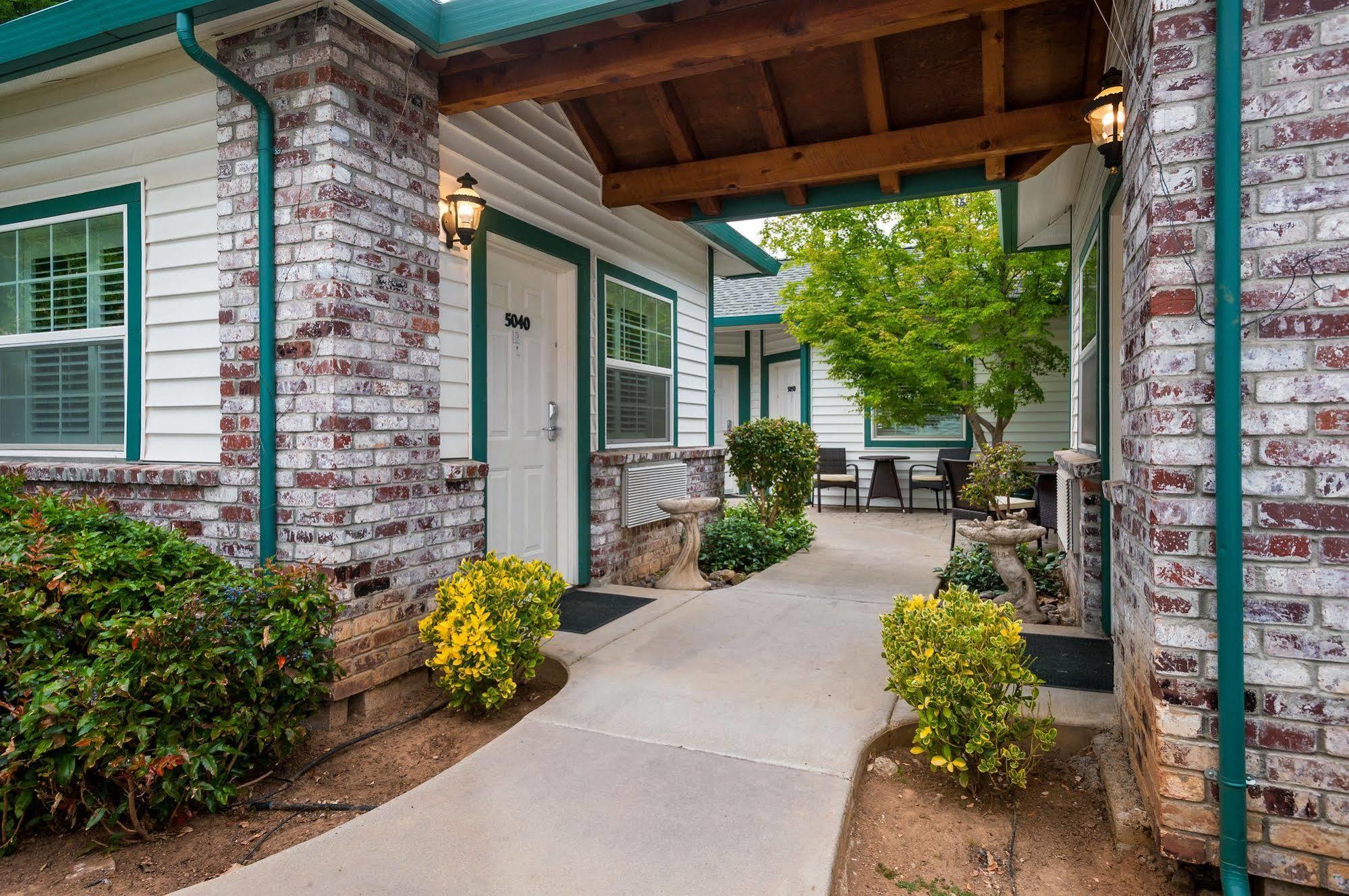 Grass Valley Courtyard Suites Exterior foto